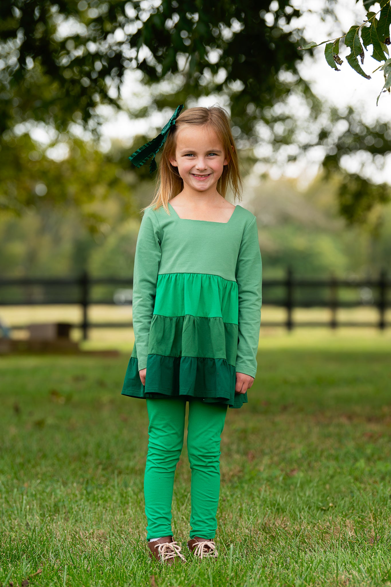 Green Winter Ombré {{ Alana & Natalie}} - RTS