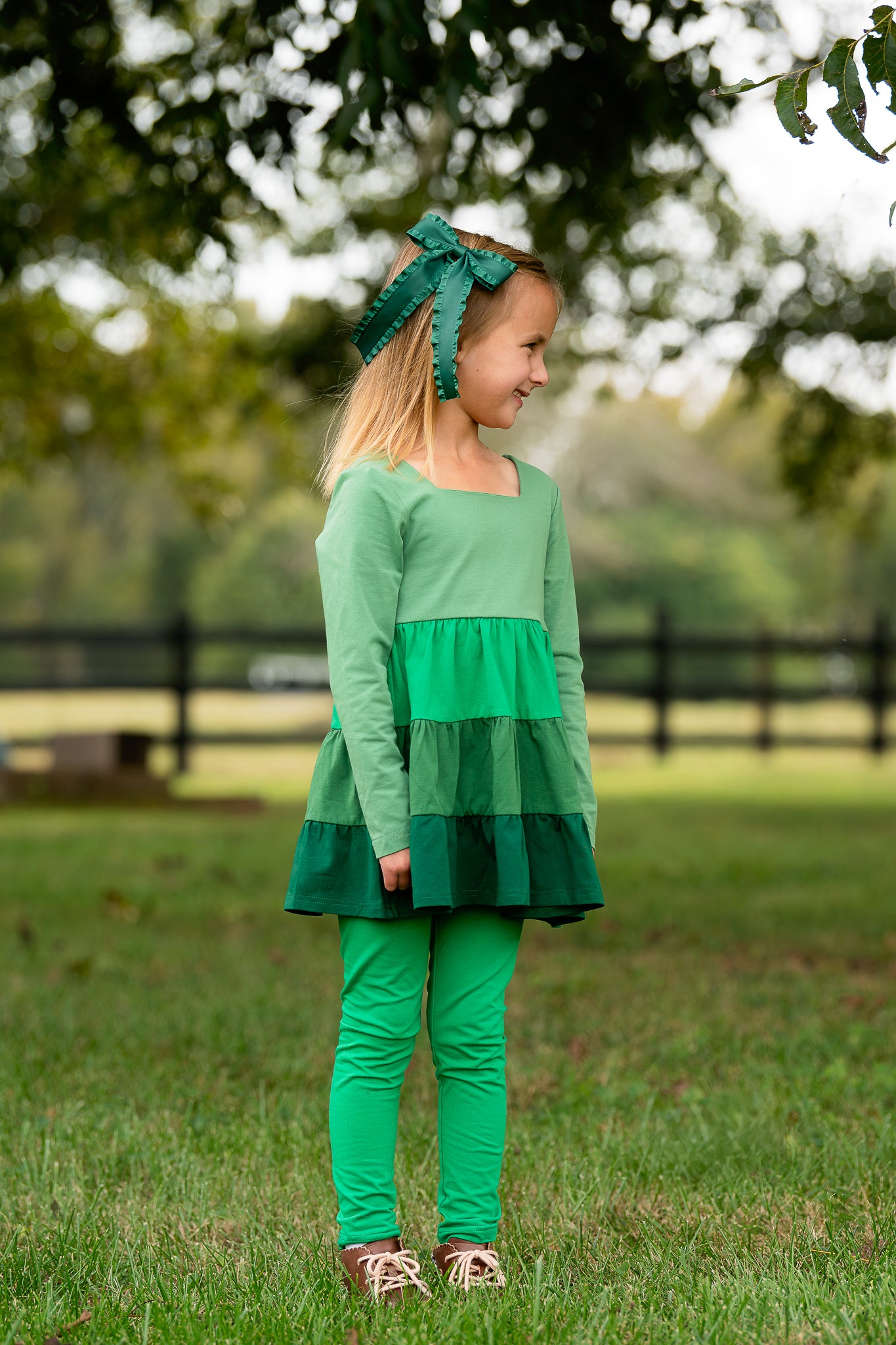 Green Winter Ombré {{ Alana & Natalie}} - RTS