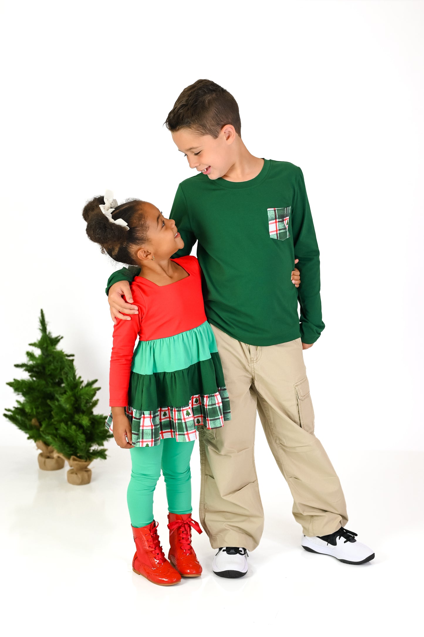 Benjamin Pocket Tee {{Christmas Ombre}} - Preorder