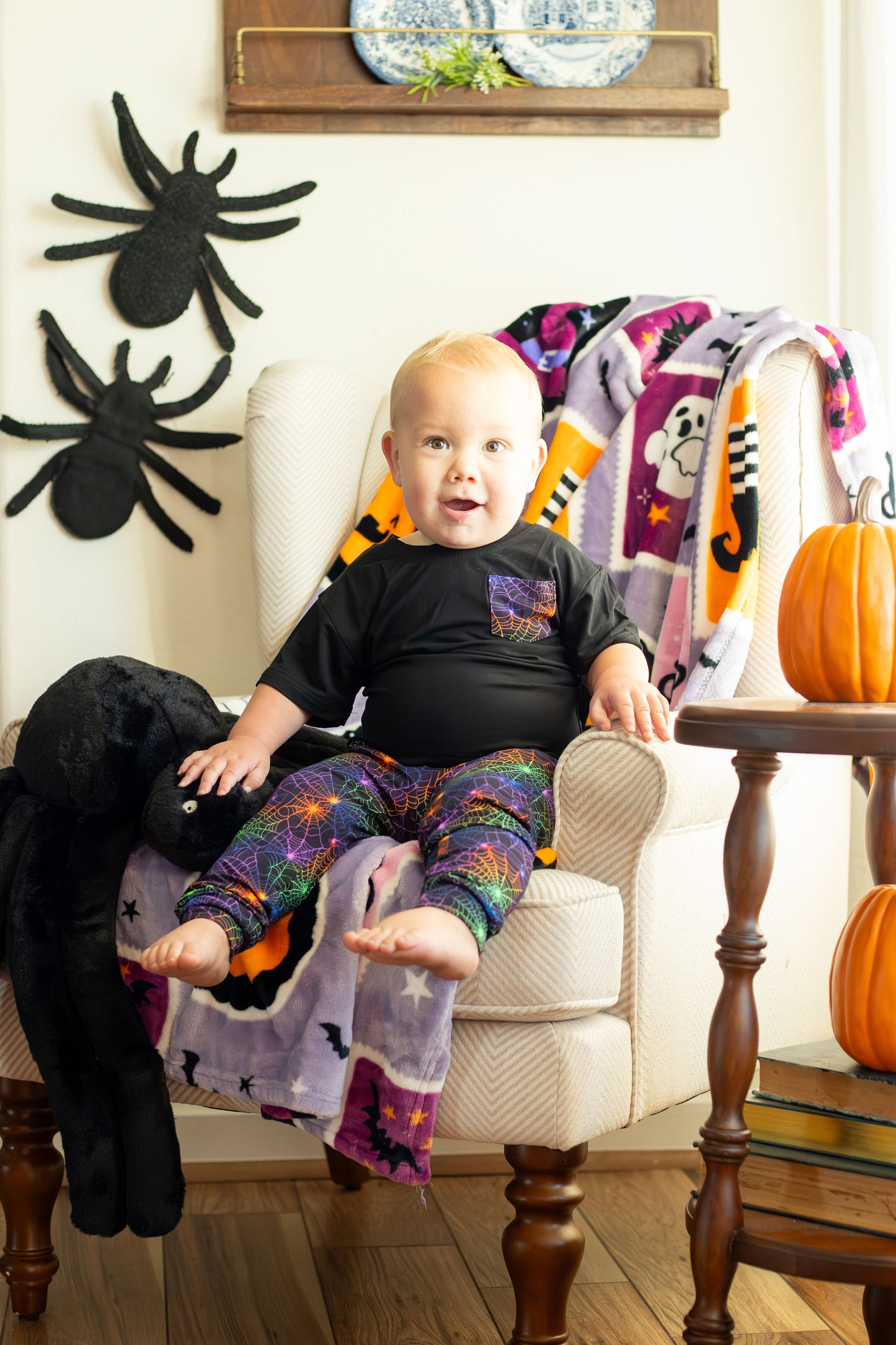 Jogger 2pc {{Webs Cozy Essentials}} - Preorder